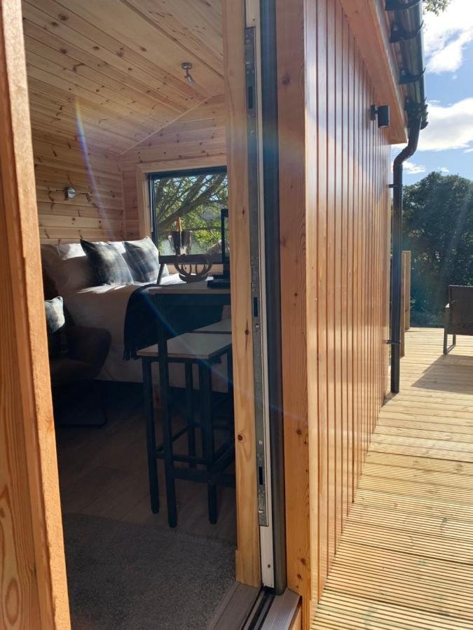 River Huts, Highland River Retreat With Hot Tub Інвернесс Екстер'єр фото