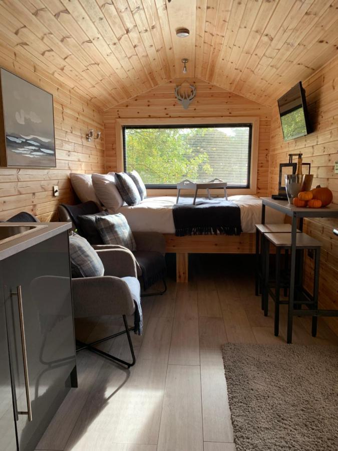 River Huts, Highland River Retreat With Hot Tub Інвернесс Екстер'єр фото
