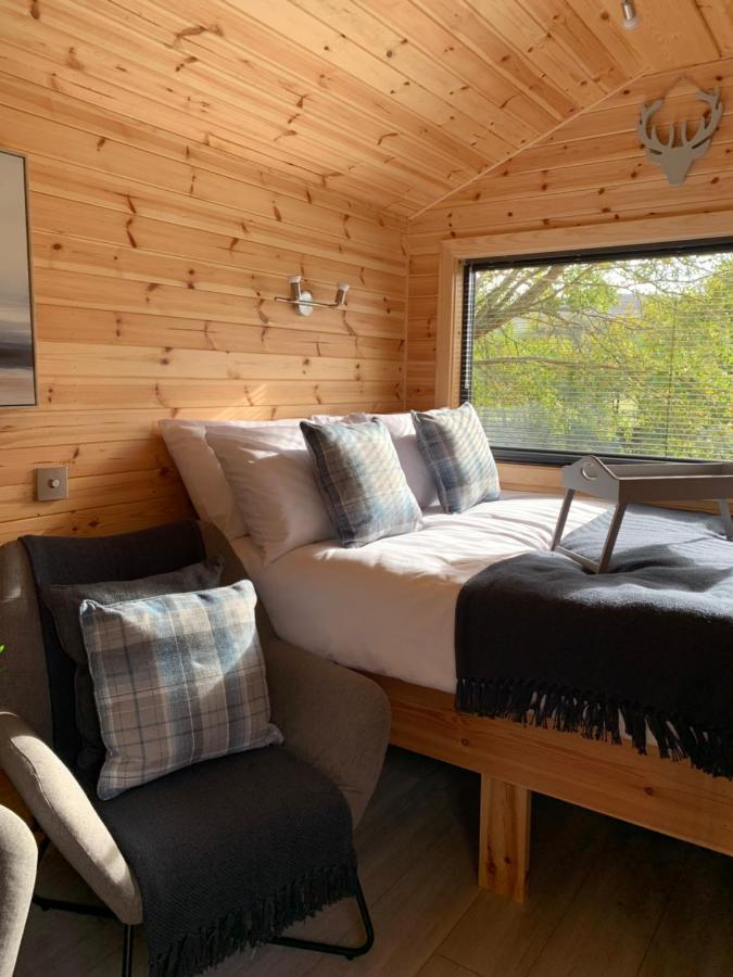 River Huts, Highland River Retreat With Hot Tub Інвернесс Екстер'єр фото
