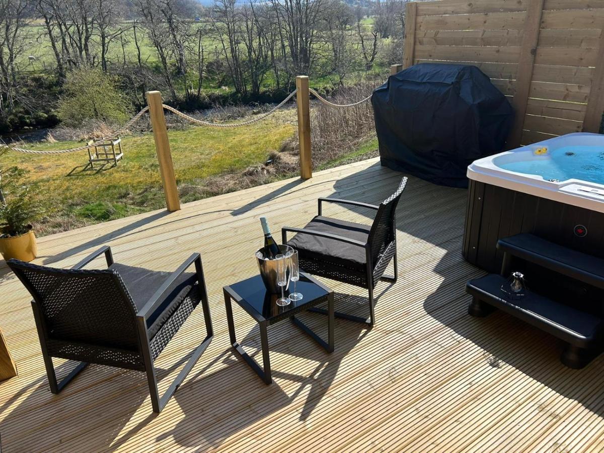 River Huts, Highland River Retreat With Hot Tub Інвернесс Екстер'єр фото