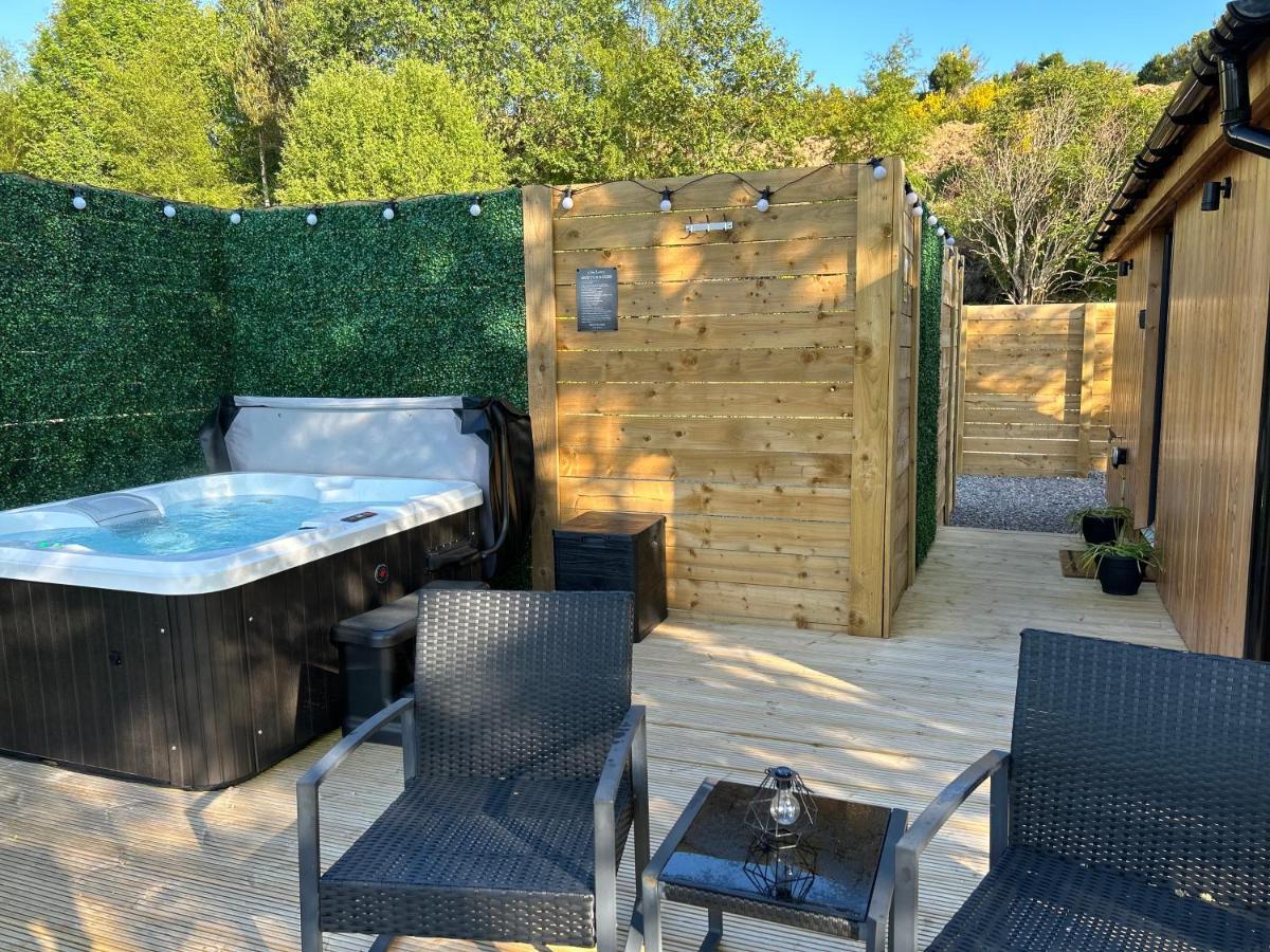 River Huts, Highland River Retreat With Hot Tub Інвернесс Екстер'єр фото