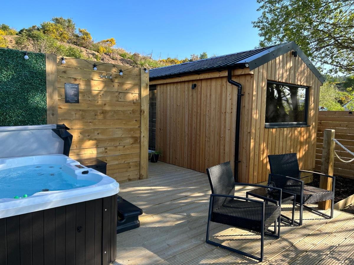 River Huts, Highland River Retreat With Hot Tub Інвернесс Екстер'єр фото